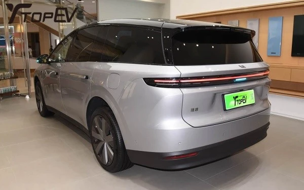 Li i8 dimension